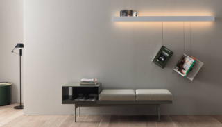 La mensola Groove di Caccaro ha una doppia funzione, infatti permette di illuminare l'ambiente e di esporre oggetti e piccoli quadri. La struttura in laccato opaco rugiada dà vita ad un raffinato contrasto con la parete color tortora ed è dotata di un doppio led dimmerabile che diffonde una luce soffusa sul muro. Misura L 183 x P 8,6 x H 9,2 cm. Prezzo 1.006 euro + Iva. https://www.caccaro.com