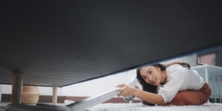 Pulire nei punti difficili Pulire nei punti difficili