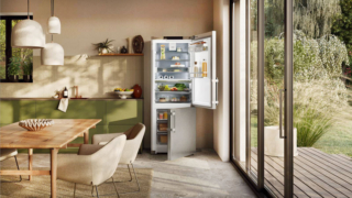 Nel NoFrost Liebherr CBNsda 775i la tecnologia DuoCooling, grazie a due circuiti di refrigerazione completamente indipendenti, evita lo scambio d’aria e di odori tra frigorifero e congelatore, riducendo gli sprechi. Nel NoFrost Liebherr CBNsda 775i la tecnologia DuoCooling, grazie a due circuiti di refrigerazione completamente indipendenti, evita lo scambio d’aria e di odori tra frigorifero e congelatore, riducendo gli sprechi.