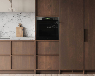 Grazie a innovative soluzioni di cottura, eleganti dettagli di design e alla realizzazione con materiali di altissima qualità, i forni Asko Celsius sono intuitivi, facili da usare e perfettamente calibrati per un controllo preciso della temperatura. Il design è elegantemente minimalista, ma le prestazioni di cottura sono ottimizzate per offrire la massima precisione. I versatili forni combinati 5 in 1 offrono un'ampia gamma di funzioni avanzate facili da usare, sono dotati di tecnologia Celsius°Cooking™ e di interfaccia utente intuitiva. www.asko.com/it
Fuorisalone 	Showroom via Alessandro Manzoni 39 Milano