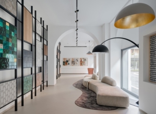 Materia 2.0 è una grande materioteca con migliaia di prodotti esposti