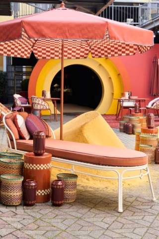 Maisons du Monde, Tea on the sand, Tamsa, Milano Design Week 2026. Foto di Filippo Ferrarese