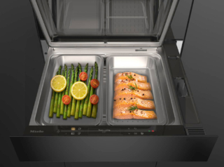 Per la cottura tra le novità di Miele c’è il nuovo cassetto a vapore alto 14 centimetri, si abbina a un forno combinato con microonde, per riunire in un'unica soluzione la cottura al forno, il riscaldamento e la cottura a vapore. Il piano cottura a induzione KM 8000 vanta invece una grafica minimal: nel modello di punta, una discreta linea luminosa all'accensione crea un effetto visivo che unisce elegantemente funzionalità ed estetica. I piani cottura sono presentati con finitura MattFinish, e molti modelli possono essere utilizzati con pentole e padelle M Sense che hanno comandi touch integrati e fino a tre sensori di temperatura, che non solo effettua misurazioni, ma comunica anche con il piano cottura KM 8000 e seleziona sempre l'impostazione di potenza adeguata. www.miele.it
Fuorisalone 	Miele Experience Center Corso Garibaldi 99 Milano