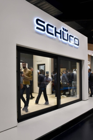 Schüco FocusIngSlide di Schüco PWS
Italia in color Nero Materico esposto
alla recente fiera Fensterbau Frontale
di Norimberga Schüco FocusIngSlide di Schüco PWS
Italia in color Nero Materico esposto
alla recente fiera Fensterbau Frontale
di Norimberga