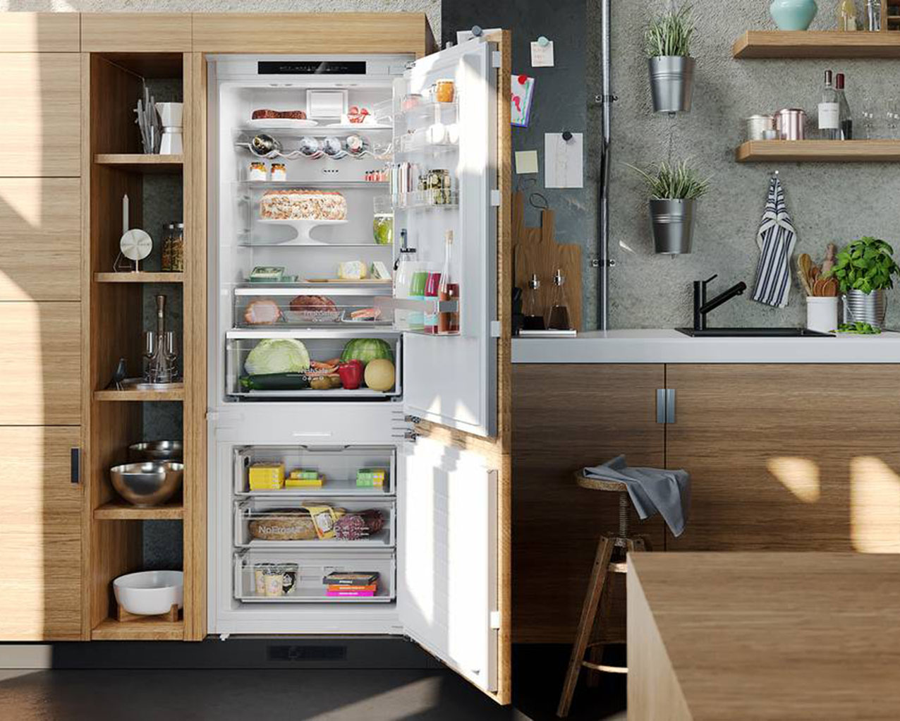 Capiente 382 litri, il frigorifero combinato da incasso N 70 KB7966DD0 di Neff grazie alla funzione Spazio Extra offre flessibilità per posizionare cibi ingombranti come un'anguria o contenitori di grandi dimensioni, senza dover risistemare tutto continuamente. Ha un’emissione sonora di 33 decibel ed è dotato di cassetto Fresh Safe 1  che crea le condizioni di conservazioni ideali per frutta e verdura, carne e pesce. La luce a led illumina tutti gli ingredienti in ogni cassetto e se il frigorifero è connesso con Home Connect, è possibile anche regolare l'intensità della luce. Misura L 71 x P 55 x H 193,5 cm. Prezzo da rivenditore. www.neff-home.com/it