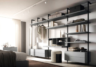 In occasione della Milano Design Week Santalucia Mobili apre le porte del suo nuovo spazio e presenta The Homy Idea in cui racconta l'abitare contemporaneo. Un focus  particolare è dedicato ai sistemi modulari, sia per la zona giorno sia per quella notte, in grado di dare vita a soluzioni versatili e trasversali come il sistema Urban. https://santaluciamobili.it - Fuorisalone, Design Store – Via Molino delle Armi 2A, Milano.