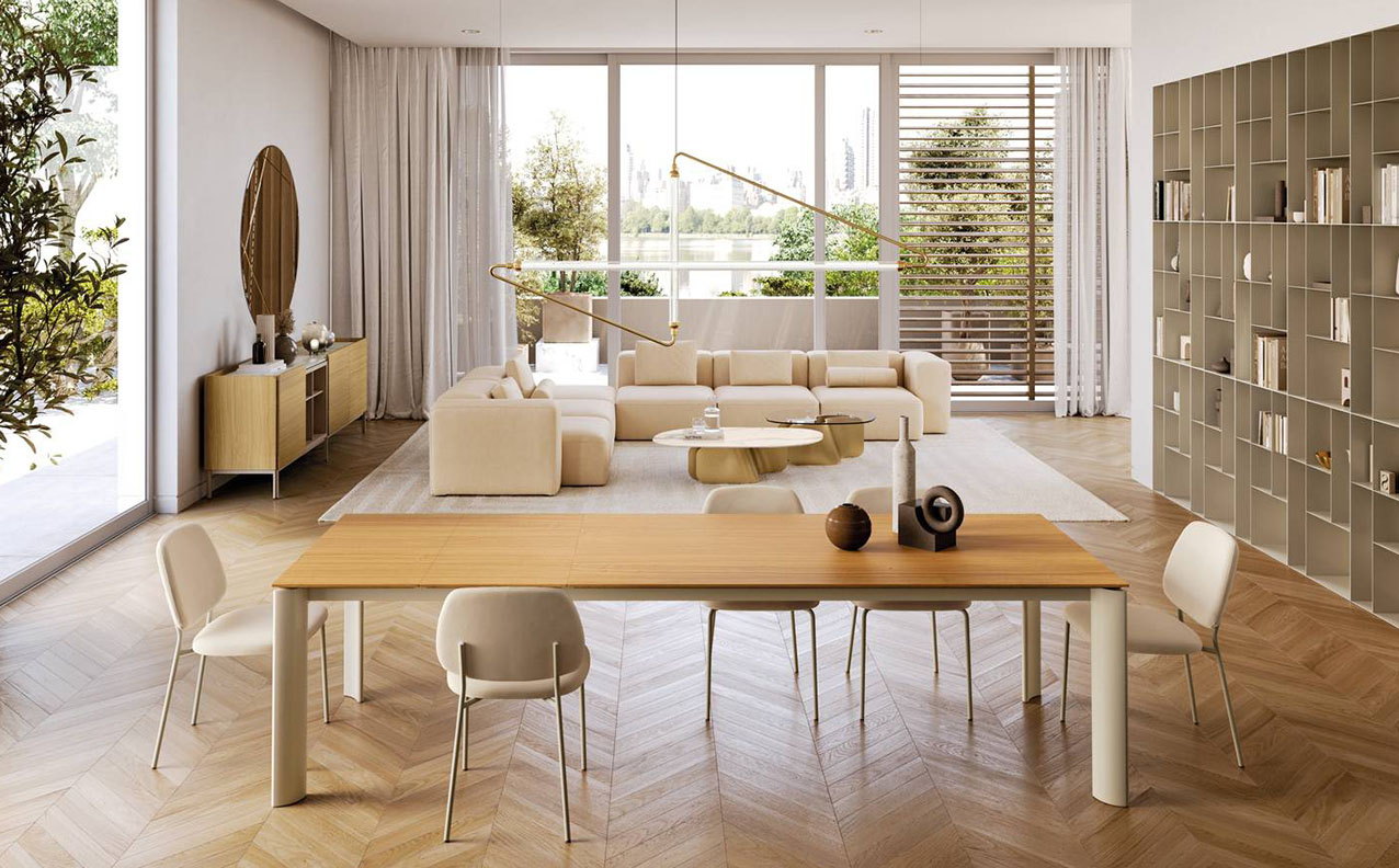 Nel nuovo tavolo Core di Bontempi la struttura diventa il vero elemento identitario del progetto: la gamba concava in alluminio introduce profondità prospettica e cattura la luce in modo dinamico, trasformando il basamento in un segno architettonico distintivo. https://www.bontempi.it – Salone del Mobile 2026, padiglione 14, Stand C25,D26.