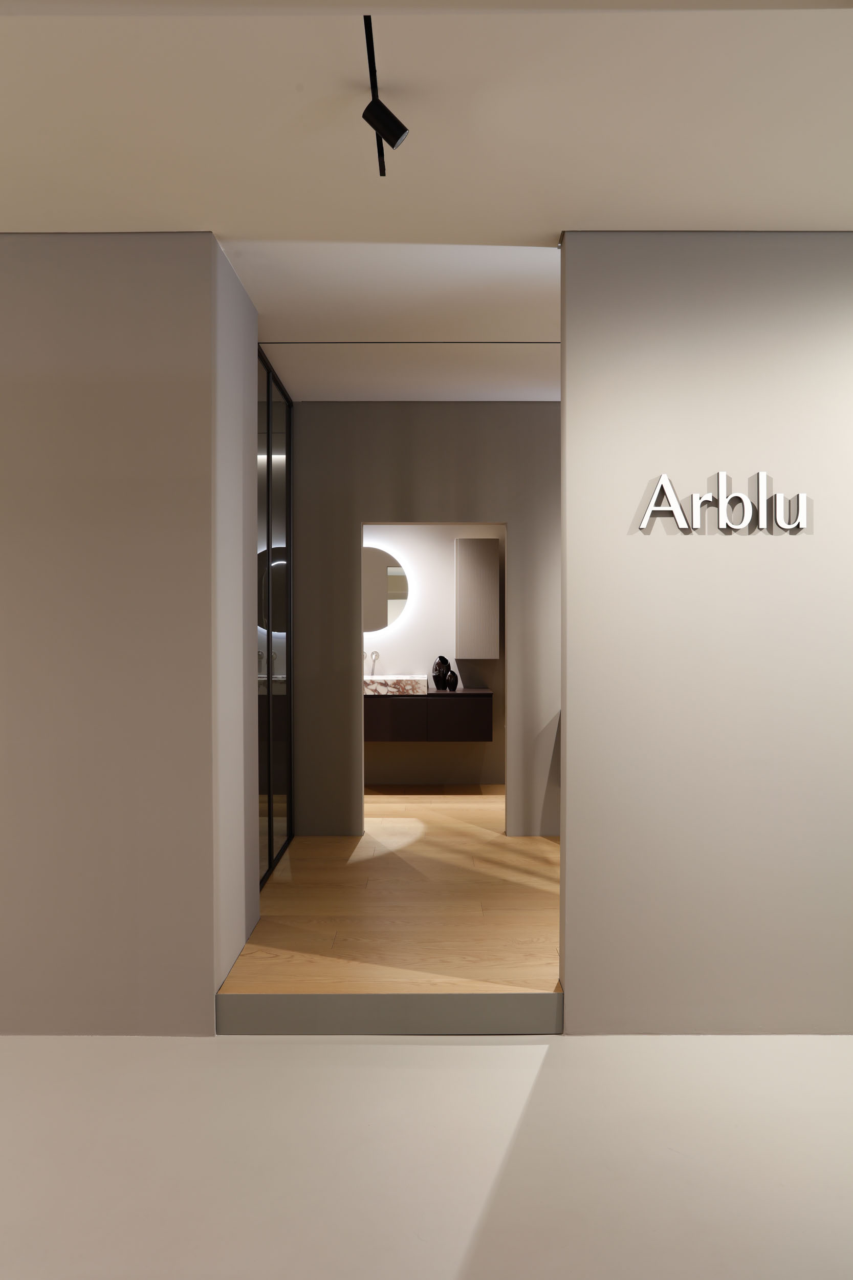 ARBLU NUOVO SHOWROOM