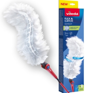 Vileda Flex&Catch catturapolvere con manico estensibile è l'alleato giusto per rimuovere la polvere anche dai punti meno raggiungibili. Il cuore del kit catturapolvere è la testina ultra-flessibile, sviluppata con una tecnologia a brevetto in corso di validazione, che consente al piumino di piegarsi e adattarsi alle superfici, seguendone le forme. Questa, unita al manico estensibile che raggiunge fino a 93 centimetri, offre una pulizia versatile ed efficace anche dei punti più difficili da raggiungere. Prezzo 5,49 euro. www.vileda.it