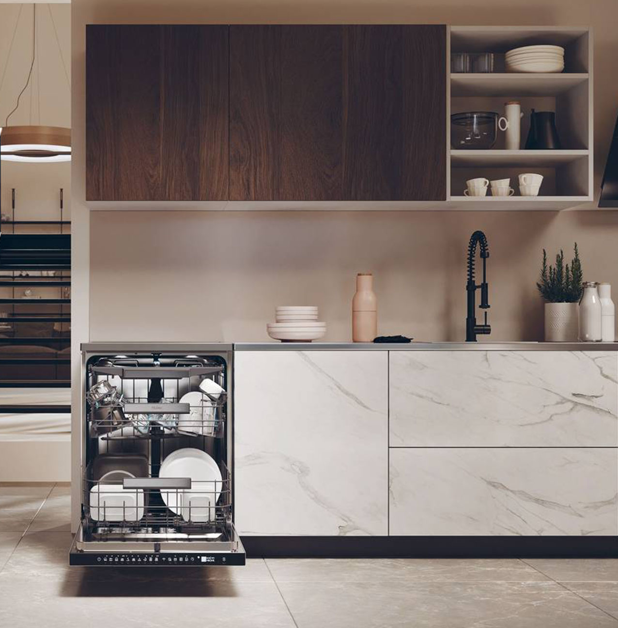 La lavastoviglie I-Pro Shine Serie 7 XF 4A4M4PX di Haier funziona con Intelligenza Artificiale e sensori per ottenere un lavaggio su misura e potenziare l’efficienza massimizzando i risultati. La funzione Washing-Lens, per esempio, garantisce un lavaggio completamente personalizzato per ogni esigenza: semplicemente scattando una foto del cestello, viene suggerito il ciclo di lavaggio più idoneo in base alla quantità e al tipo di carico. Per 14 coperti, è in classe energetica A. Ha motore silenzioso Inverter. Misura L 60 x P 60 x H 85 cm. Prezzo 1.299 euro. www.haier-europe.com