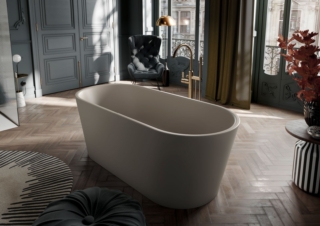 La vasca freestanding Meisterstück Classic Duo Oval di Kaldewei dalla forma conica è realizzata in un unico pezzo e in acciaio smaltato. È disponibile in tre dimensioni nel classico bianco alpino e in otto tonalità opache della Coordinated Colours Collection. Il modello in foto nel colore warm beige misura L 155 x P 42 x H 66 cm. Prezzo 6,723 euro. www.kaldewei.it La vasca freestanding Meisterstück Classic Duo Oval di Kaldewei dalla forma conica è realizzata in un unico pezzo e in acciaio smaltato. È disponibile in tre dimensioni nel classico bianco alpino e in otto tonalità opache della Coordinated Colours Collection. Il modello in foto nel colore warm beige misura L 155 x P 42 x H 66 cm. Prezzo 6,723 euro. www.kaldewei.it
