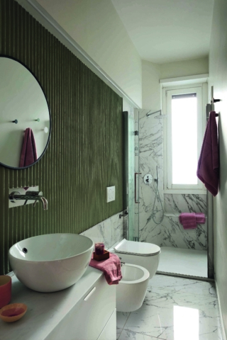 Lastre in gres porcellanato Prestige di Ceramica Fioranese www.fioranese.it
Malta di Gras Calce www.grascalce.it
Lavabo Essential di Leroy Merlin, su mobile Enhet di Ikea www.ikea.com, www.leroymerlin.it
Rubinetto Trend di Italmix www.italmix.com
Sanitari Fusion di Hatria con cassetta Combifix di Geberit www.geberit.it, www.hatria.com
Piatto doccia di Acquabella www.acquabella.com
Box di Novellini www.novellini.it. Lastre in gres porcellanato Prestige di Ceramica Fioranese www.fioranese.it
Malta di Gras Calce www.grascalce.it
Lavabo Essential di Leroy Merlin, su mobile Enhet di Ikea www.ikea.com, www.leroymerlin.it
Rubinetto Trend di Italmix www.italmix.com
Sanitari Fusion di Hatria con cassetta Combifix di Geberit www.geberit.it, www.hatria.com
Piatto doccia di Acquabella www.acquabella.com
Box di Novellini www.novellini.it.