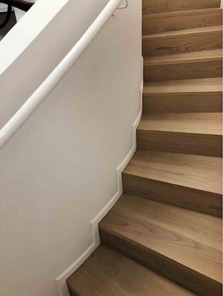 Curvabile di Profilre
è studiato per pareti
tonde e colonne. In EVA,
costa 25,99 euro
pacco da 2,4 m. www.profilre.it Curvabile di Profilre
è studiato per pareti
tonde e colonne. In EVA,
costa 25,99 euro
pacco da 2,4 m. www.profilre.it