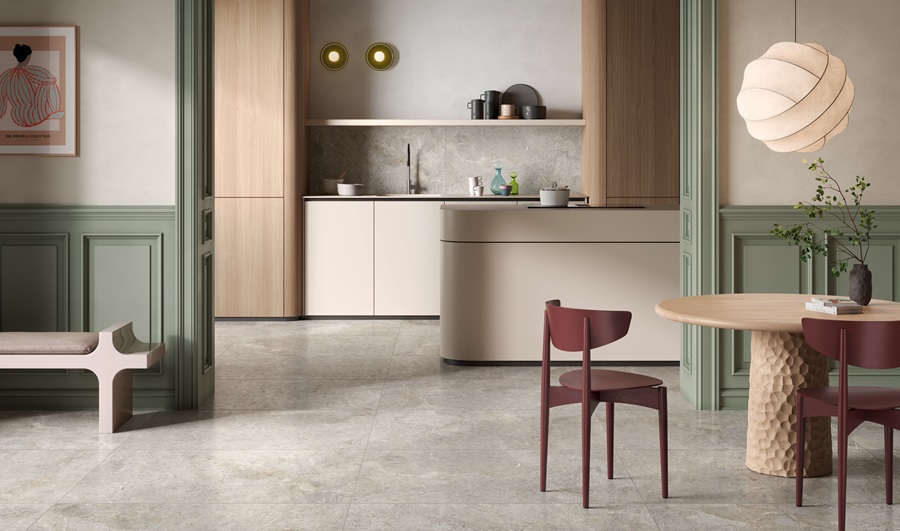 Il gres porcellanato smaltato colorato in massa Everstone di Cercom ha un aspetto che richiama la pietra. Adatto sia per pavimenti che pareti, è nei colori Evercream, Evergreige, Everwhite e Everbrown, e può essere posato in tutti gli ambienti. Nel formato 60 x 120 cm costa da 82 euro al mq + Iva. www.cercomceramiche.it