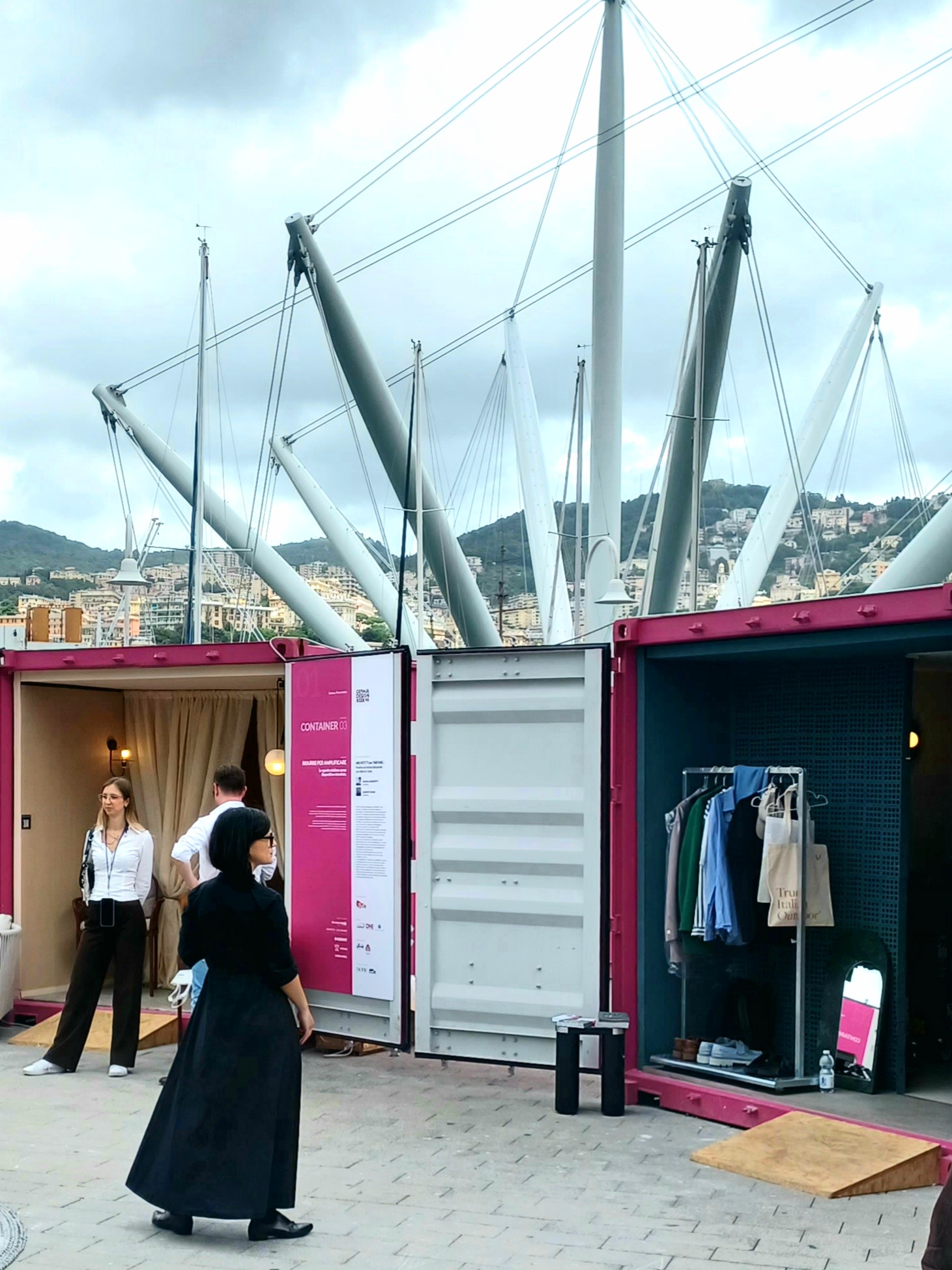 Genova Design Week container aperto