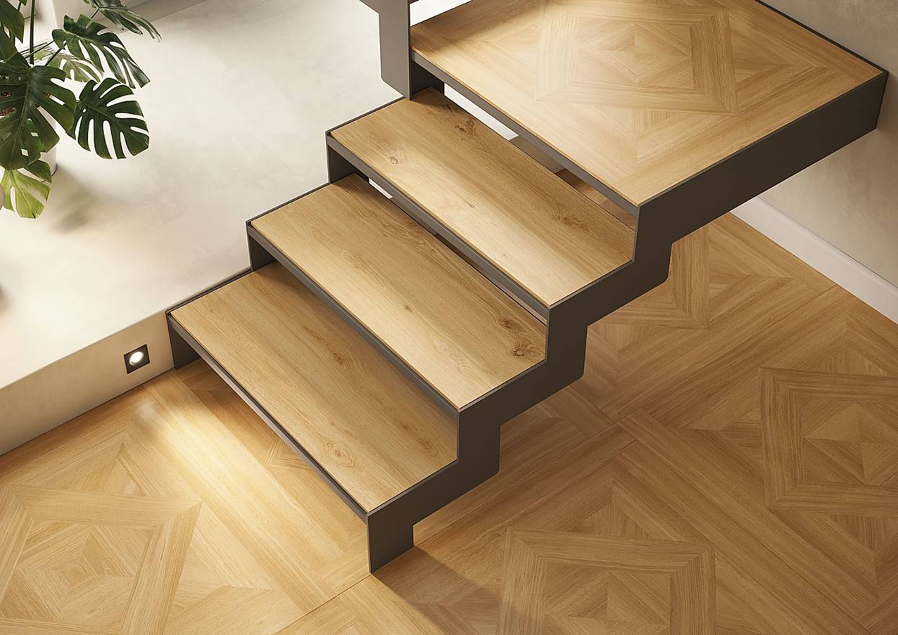 Your Step di Mobirolo è disponibile con gradini in diverse finiture da coordinare al pavimento Inoltre, larghezza, alzata, pedata sono progettate su misura, in base allo spazio disponibile, per avere il maggior grado di comodità. Per un interpiano di 3 metri (esclusi trasporto e posa) costa da 5.065 euro + Iva. www.mobirolo.com