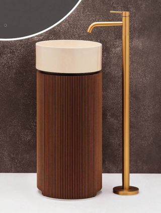 Tondo e in ceramica, della collezione Mate di Axa, poggia sul mobile in legno cannettato. Disponibile in diversi abbinamenti di colore, misura Ø 40 x
H 90 cm e costa da 2.165 euro. www.axaceramica.it Tondo e in ceramica, della collezione Mate di Axa, poggia sul mobile in legno cannettato. Disponibile in diversi abbinamenti di colore, misura Ø 40 x
H 90 cm e costa da 2.165 euro. www.axaceramica.it