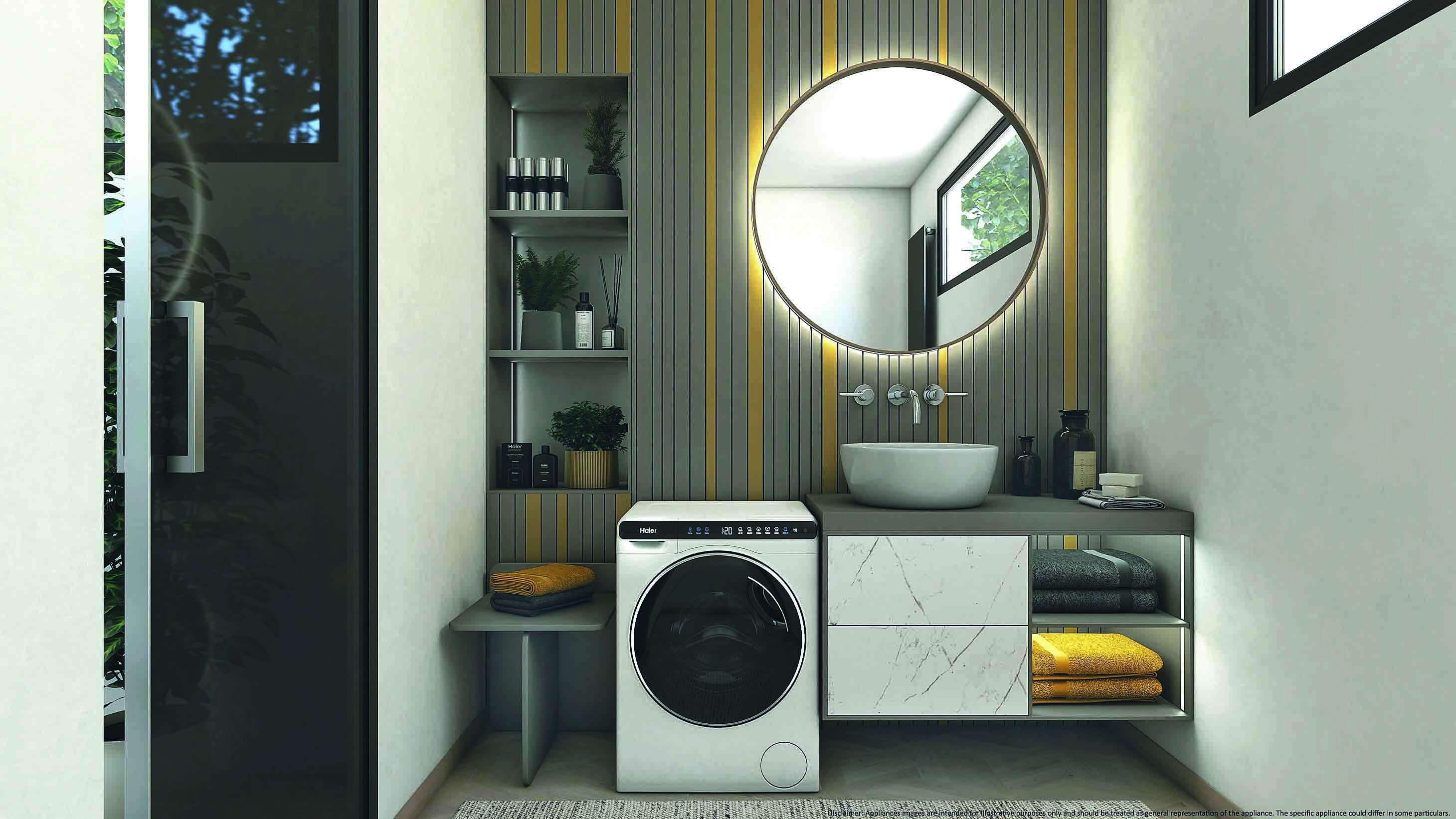 Ha dimensioni molto compatte la lavatrice Mini Drum HW50BP12307 S di Haier da 5 kg. Con motore Inverter
e sei programmi di lavaggio, è in classe di efficienza
energetica A e ha velocità di centrifuga massima di 1.200 giri/min. Misura L 51 x P 45 x H 70 cm.