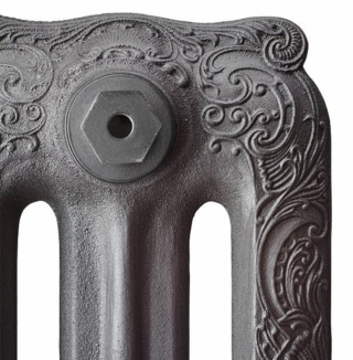 Autoportante
su piedini, Tiffany
di Scirocco H, con decorazioni in stile Liberty e valvole ottonate decorate, si distingue per le dimensioni generose e le linee arrotondate. Mantiene
il tepore costante
e diffuso a lungo, grazie alla ghisa con cui sono realizzati gli elementi,
ed è declinato in 67 tinte differenti. Prezzo da rivenditore. www.sciroccoh.it