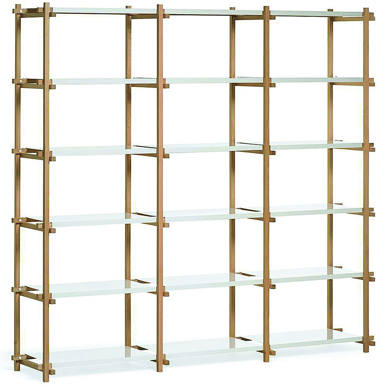 Lo scaffale Woody di Hay
è formato da elementi in legno di rovere massello, acciaio piegato e viti. Nella misura L 206,5 x P 44,5 x H 196,5 cm su www.finnishdesignshop.it
costa 1.342 euro. www.hay.com
