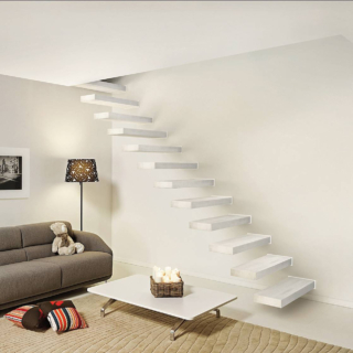 Wall Finale
di Leroy Merlin
è una scala a sbalzo formata da gradini in faggio massello sbiancato, proveniente
da foreste certificate FSC®, che si fissa a parete ad altezza preferita. Uno misura
L 80 x P 30 x H 8,5 cm e costa 299 euro. www.leroymerlin.it