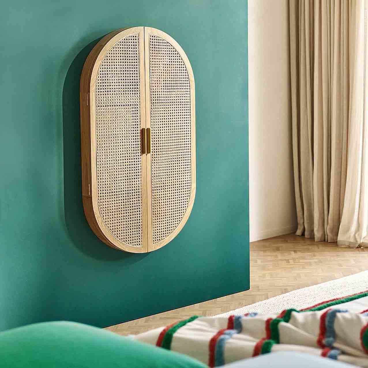 La scrivania da parete Mathéo di La Redoute Interieurs è in rovere e Mdf impiallacciato rovere. Misura L 65 x P 8,6/57,5 x H 115 cm e costa 599 euro. www.laredoute.it La scrivania da parete Mathéo di La Redoute Interieurs è in rovere e Mdf impiallacciato rovere. Misura L 65 x P 8,6/57,5 x H 115 cm e costa 599 euro. www.laredoute.it