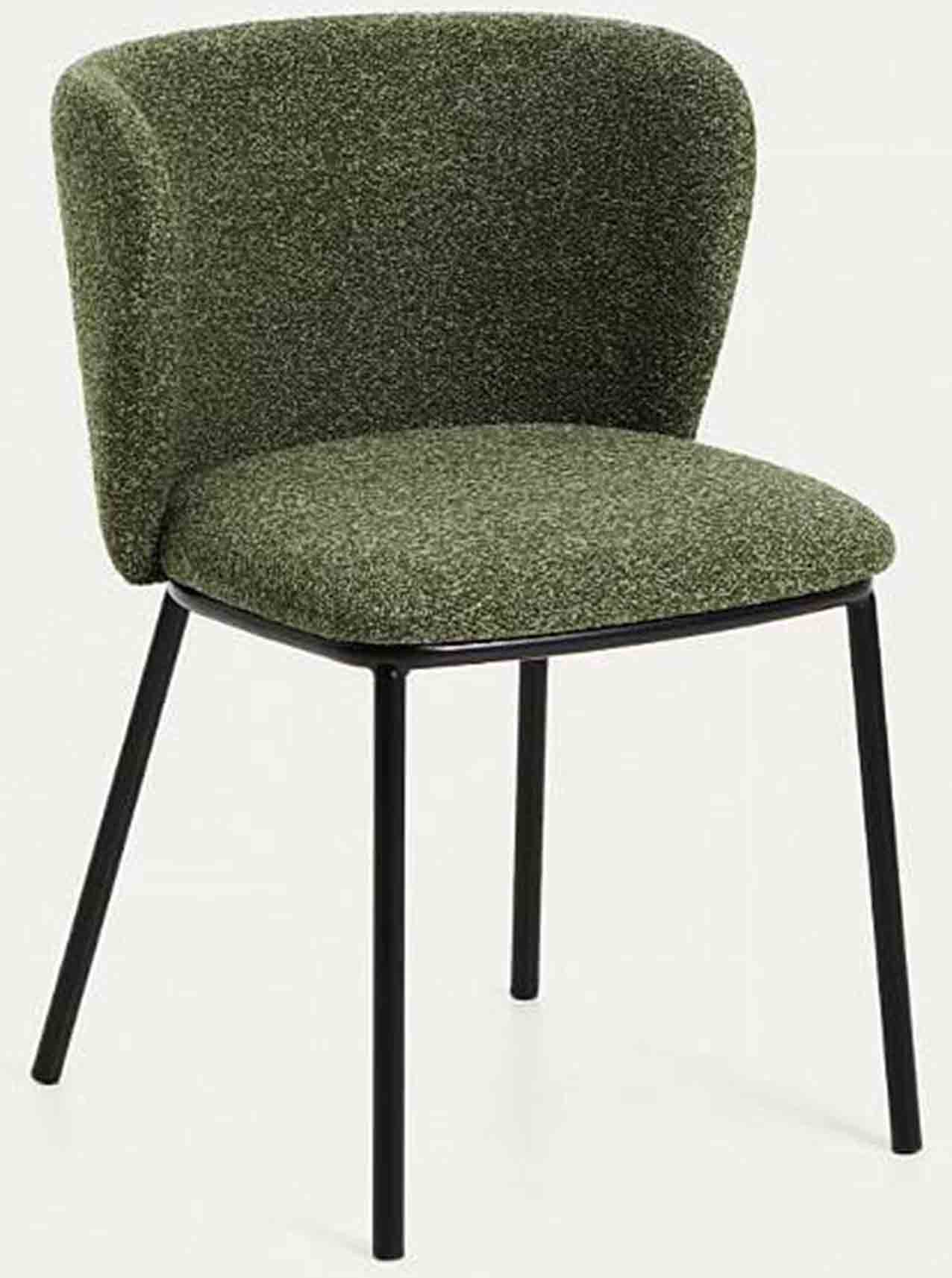 La sedia Ciselia di Kave Home è rivestita in ciniglia; le gambe sono in acciaio con verniciatura a polvere semiopaca. Misura L 52,5 x P 55 x H 75 cm. 3 costano 525 euro. www.kavehome.com La sedia Ciselia di Kave Home è rivestita in ciniglia; le gambe sono in acciaio con verniciatura a polvere semiopaca. Misura L 52,5 x P 55 x H 75 cm. 3 costano 525 euro. www.kavehome.com
