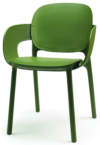 In tecnopolimero rigenerato post consumo industriale (Pcr) Hug di S-CAB è la sedia green adatta in&out. Con e senza braccioli, in sette colori, misura L 57 x P 54 x H 88-66-44 cm. Costa 149 euro + Iva. www.scabdesign In tecnopolimero rigenerato post consumo industriale (Pcr) Hug di S-CAB è la sedia green adatta in&out. Con e senza braccioli, in sette colori, misura L 57 x P 54 x H 88-66-44 cm. Costa 149 euro + Iva. www.scabdesign