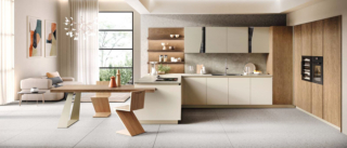 La cucina a ferro di cavallo Venere di Moretti Compact Cucine è caratterizzata dalla presenza di un tavolo da pranzo integrato a sbalzo nella penisola, collocato nella zona giorno, e da una pratica colonna ad angolo a tutta altezza che accoglie la zona lavanderia. Le ante delle basi e dei pensili in laccato tortora Opaco sono abbinate a quelle delle colonne attrezzate in Impiallacciato Rovere Tabacco. Il piano di lavoro è in Laminato HPL -Rocks con una texture ruvida. Prezzo su richiesta. https://moretticompact.it La cucina a ferro di cavallo Venere di Moretti Compact Cucine è caratterizzata dalla presenza di un tavolo da pranzo integrato a sbalzo nella penisola, collocato nella zona giorno, e da una pratica colonna ad angolo a tutta altezza che accoglie la zona lavanderia. Le ante delle basi e dei pensili in laccato tortora Opaco sono abbinate a quelle delle colonne attrezzate in Impiallacciato Rovere Tabacco. Il piano di lavoro è in Laminato HPL -Rocks con una texture ruvida. Prezzo su richiesta. https://moretticompact.it