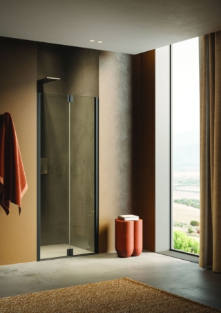 La doccia a nicchia a soffietto Praia Design B3136SBM011A di Inda ha vetro trasparente con spessore di 6 mm e profili con finitura nero opaco. Misura L 87-90 x H 200 cm. Prezzo, Iva esclusa, 1.205 euro. www.inda.net La doccia a nicchia a soffietto Praia Design B3136SBM011A di Inda ha vetro trasparente con spessore di 6 mm e profili con finitura nero opaco. Misura L 87-90 x H 200 cm. Prezzo, Iva esclusa, 1.205 euro. www.inda.net
