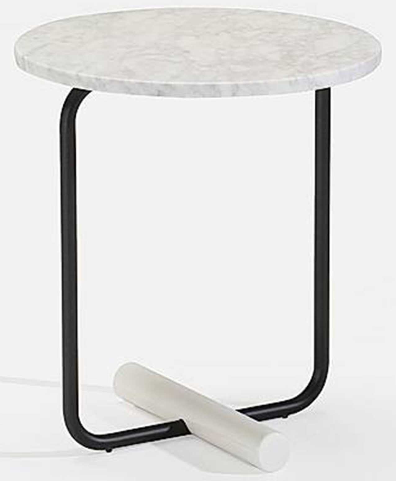 Geometria giocosa
ed eleganza grafica
definiscono lo stile
del tavolino, esaltato
da un abbinamento
di materiali pregiati.Toto di Zanotta è in acciaio
verniciato, il piano è in marmo
di Carrara (o cuoio
pigmentato). Da Ø 45 x H 50 cm costa 1.196 euro. www.zanotta.com Geometria giocosa
ed eleganza grafica
definiscono lo stile
del tavolino, esaltato
da un abbinamento
di materiali pregiati.Toto di Zanotta è in acciaio
verniciato, il piano è in marmo
di Carrara (o cuoio
pigmentato). Da Ø 45 x H 50 cm costa 1.196 euro. www.zanotta.com