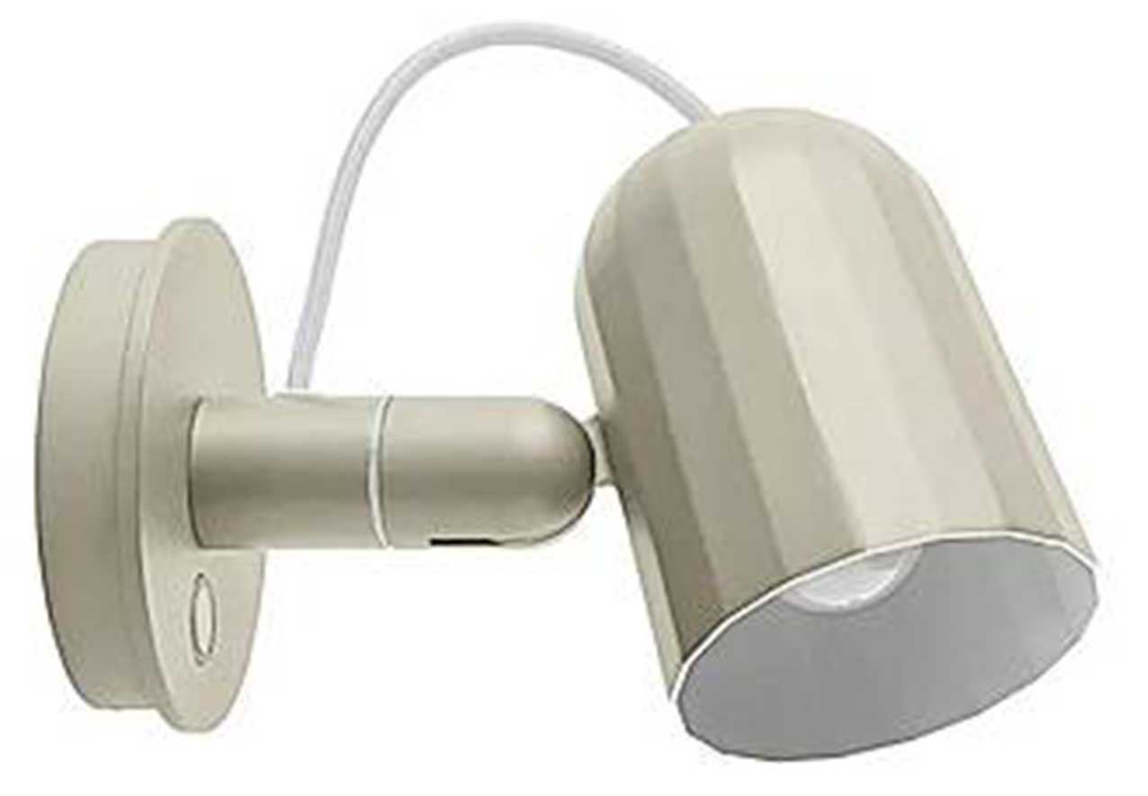 Tramite il braccio orientabile, la lampada, con la sua finitura sfaccettata, può essere facilmente direzionata, risultando estremamente versatile.Noc Wall Button di Hay, in alluminio pressofuso, ha un interruttore a pulsante
sul supporto da parete.
A Led, misura Ø 11,1 x H 14 cm;
costa 205 euro. www.hay.com Tramite il braccio orientabile, la lampada, con la sua finitura sfaccettata, può essere facilmente direzionata, risultando estremamente versatile.Noc Wall Button di Hay, in alluminio pressofuso, ha un interruttore a pulsante
sul supporto da parete.
A Led, misura Ø 11,1 x H 14 cm;
costa 205 euro. www.hay.com