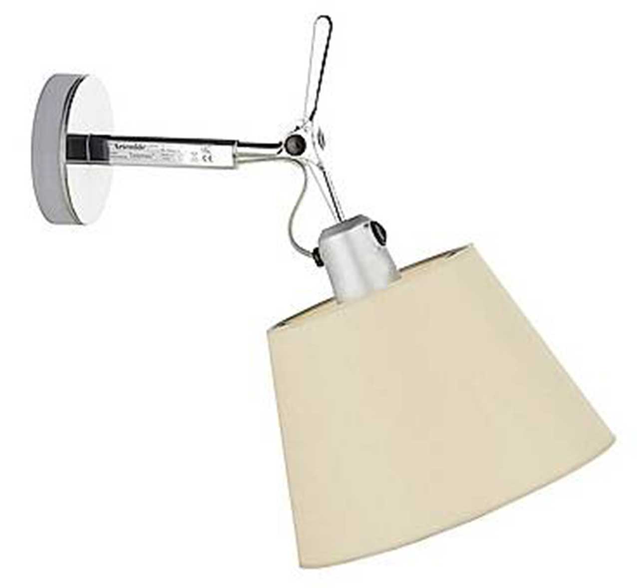 Icona del design italiano
dal 1987, la lampada ha
il diffusore orientabile fissato
a parete e un interruttore integrato sulla testa.Tolomeo Diffusore Parete
di Artemide
ha il supporto in alluminio
e il diffusore in carta pergamena
o raso. Da Ø 18 cm costa
a partire da 245 euro. www.artemide.com Icona del design italiano
dal 1987, la lampada ha
il diffusore orientabile fissato
a parete e un interruttore integrato sulla testa.Tolomeo Diffusore Parete
di Artemide
ha il supporto in alluminio
e il diffusore in carta pergamena
o raso. Da Ø 18 cm costa
a partire da 245 euro. www.artemide.com