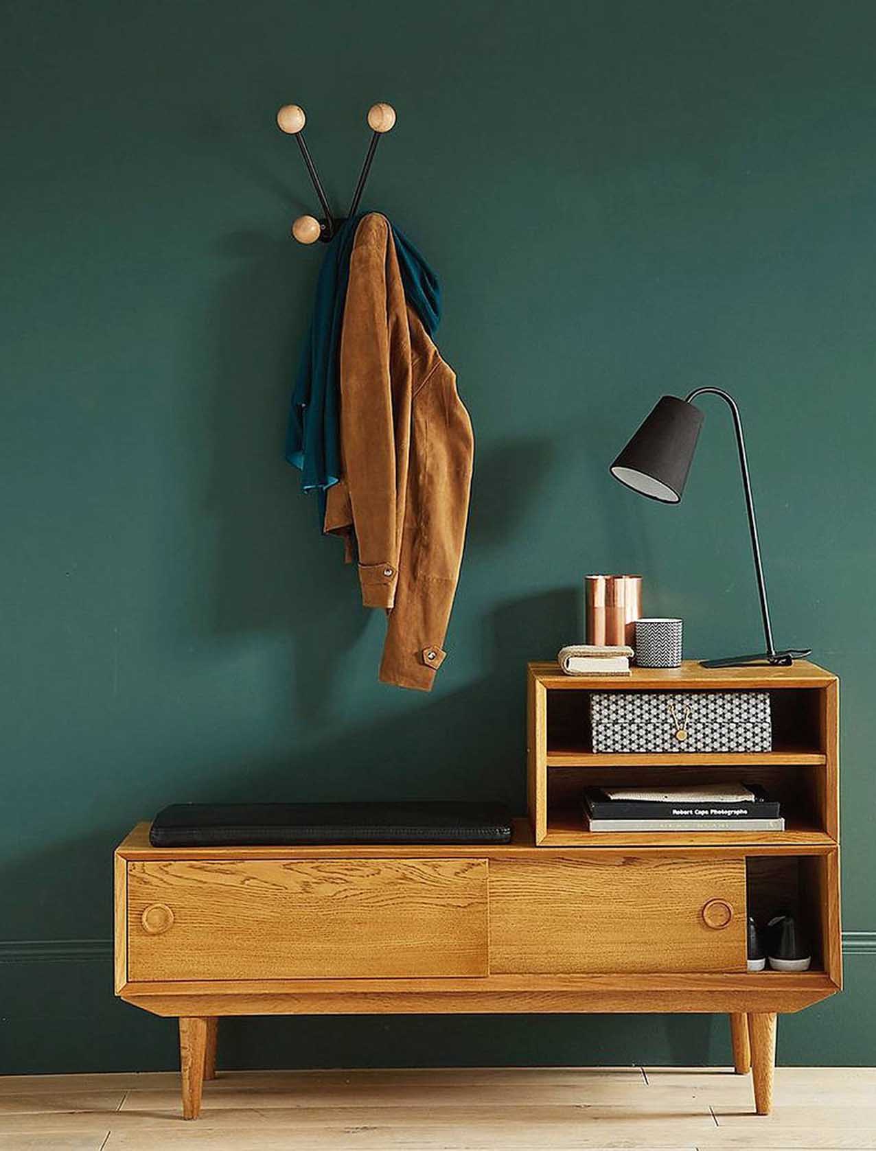 Quilda di La Redoute Interieurs è in Mdf impiallacciato rovere e paulownia. Misura L 120 x P 40 x H 73 cm. Costa 599 euro. www.laredoute.it