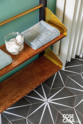 Particolare piastrelle del bagno Particolare piastrelle del bagno