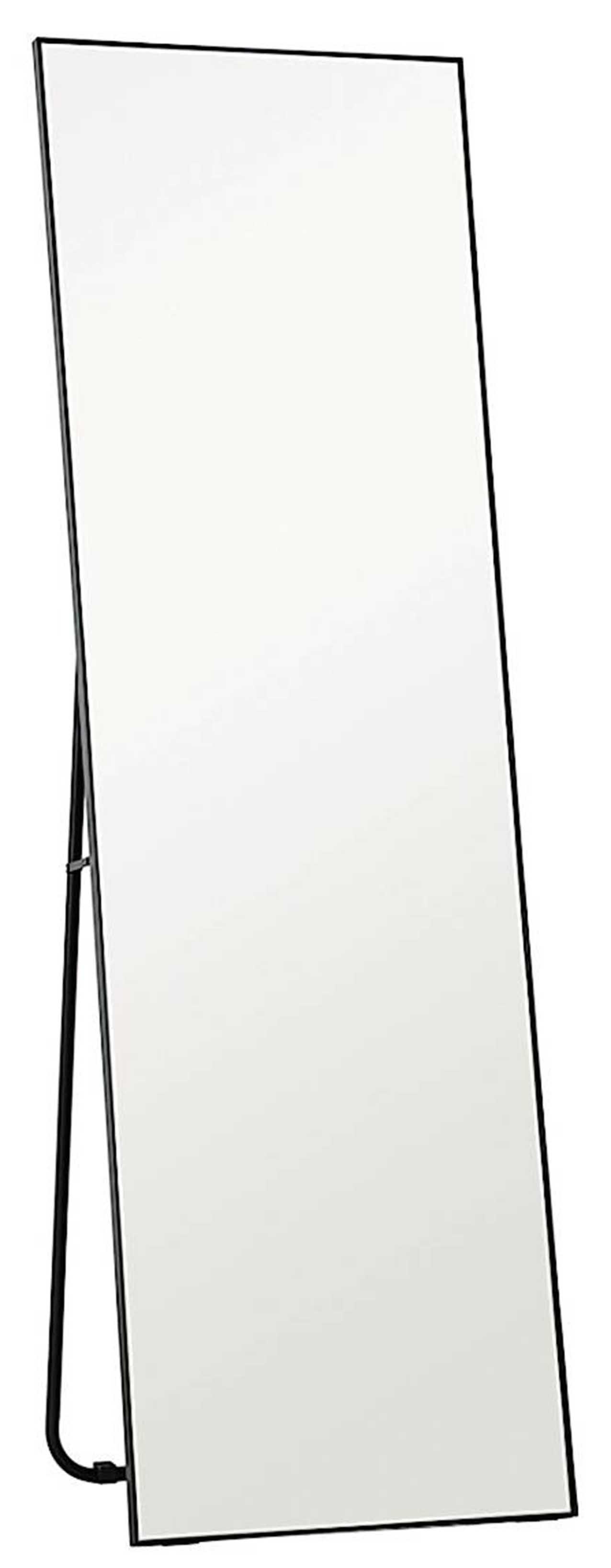 Homcom in vendita da Leroy Merlin ha la struttura metallica nera e una pellicola in argento ad alta definizione che garantisce riflessi nitidi e luminosi. Misura L 40 x H 150 cm. Costa 63,95 euro. www.leroymerlin.it Homcom in vendita da Leroy Merlin ha la struttura metallica nera e una pellicola in argento ad alta definizione che garantisce riflessi nitidi e luminosi. Misura L 40 x H 150 cm. Costa 63,95 euro. www.leroymerlin.it