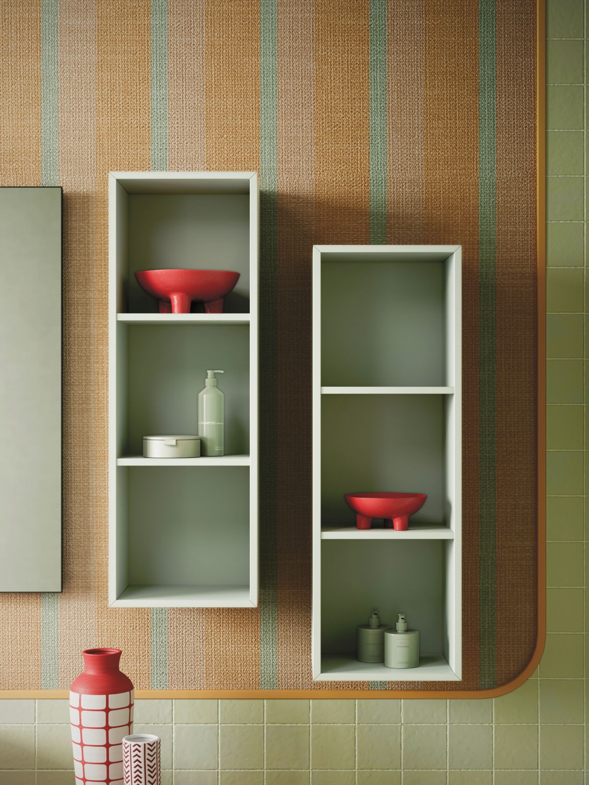 Fanno parte della collezione Street i due elementi verticali Kubo Folding di Arbi Arredobagno in laccato Tè verde opaco. Ciascuno misura L 25 x P 20,8 x H 73,4 cm. Prezzo su richiesta. www.arbiarredobagno.it
