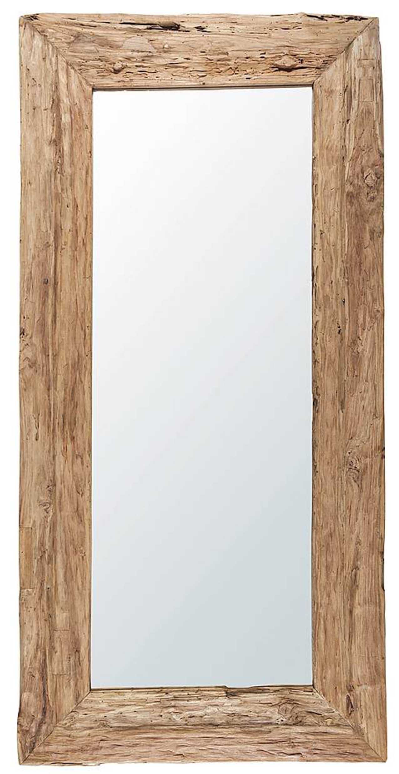 Woody di Maison du Monde ha un'importante cornice in legno di teak riciclato con finitura naturale che evidenzia le venature a vista e i nodi del legno. Misura L 100 x H 200 cm e costa 479 euro. www.maisondumonde.com Woody di Maison du Monde ha un'importante cornice in legno di teak riciclato con finitura naturale che evidenzia le venature a vista e i nodi del legno. Misura L 100 x H 200 cm e costa 479 euro. www.maisondumonde.com