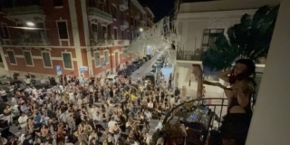 + MissPia (Patrizia Piarulli) – djset dal balcone per Il mattino ha Lory in bocca 2025