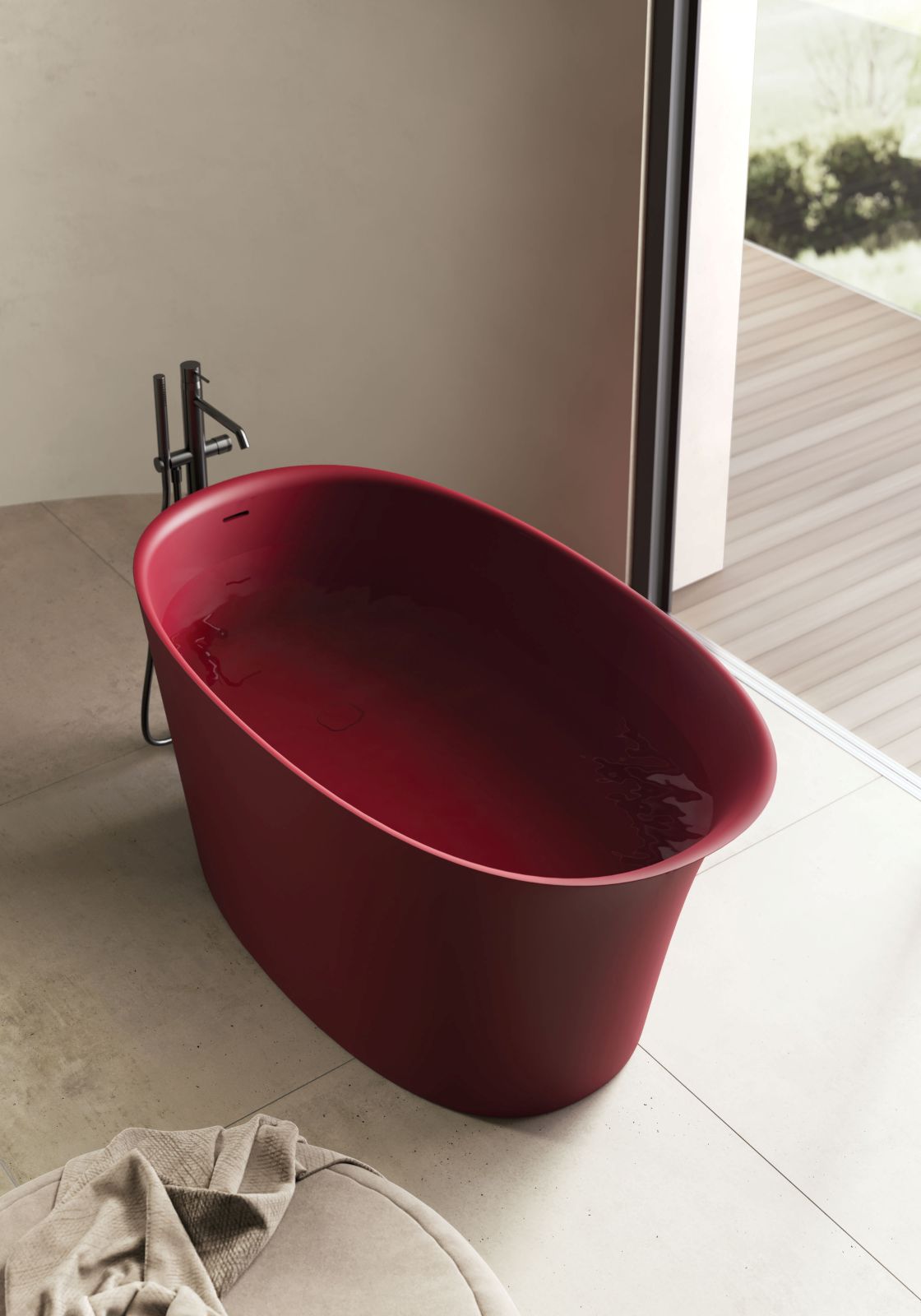 È realizzata in M-Solid con finitura bianco opaco la vasca freestanding Levante di Disenia di ispirazione giapponese. Senza troppo pieno, è disponibile con piletta “Up & Down”. Può essere colorata internamente ed esternamente in svariate cromie laccate opache, in foto con laccatura esterna ed interna rosso scuro. Misura L 140 x P 78 x H 66,5 cm. Prezzo, Iva esclusa, 4.523 euro. www.disenia.it È realizzata in M-Solid con finitura bianco opaco la vasca freestanding Levante di Disenia di ispirazione giapponese. Senza troppo pieno, è disponibile con piletta “Up & Down”. Può essere colorata internamente ed esternamente in svariate cromie laccate opache, in foto con laccatura esterna ed interna rosso scuro. Misura L 140 x P 78 x H 66,5 cm. Prezzo, Iva esclusa, 4.523 euro. www.disenia.it