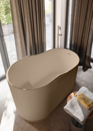 È realizzata in Solid Surface la vasca freestanding Oasi di Cerasa disponibile nella finitura base Bianco opaco e in tanti svariati colori. All’interno è dotata di gradino integrato che funge da seduta. Misura L 139 x P 74,5 x H 75,5 cm. Prezzo su richiesta. www.cerasa.it È realizzata in Solid Surface la vasca freestanding Oasi di Cerasa disponibile nella finitura base Bianco opaco e in tanti svariati colori. All’interno è dotata di gradino integrato che funge da seduta. Misura L 139 x P 74,5 x H 75,5 cm. Prezzo su richiesta. www.cerasa.it