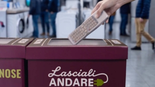 05 lasciali andare raee FRAME_SPOT
