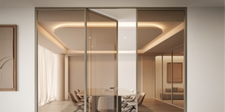 Architettura d’interni e sistemi di apertura Bertolotto Porte: matericità, luce e continuità spaziale