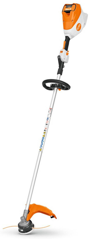 Il decespugliatore
a batteria FSA 80 R di Stihl, compatto e bilanciato, si regola dall'impugnatura.Costa 359 euro. www.stihl.it Il decespugliatore
a batteria FSA 80 R di Stihl, compatto e bilanciato, si regola dall'impugnatura.Costa 359 euro. www.stihl.it
