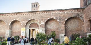 Milano, Piazza Sant’Ambrogio, mercato Flora et decora Milano, Piazza Sant’Ambrogio, mercato Flora et decora