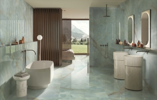 Gemme di Fap Ceramiche è un gres porcellanato che ha l’onice come protagonista, in grado di illuminare gli spazi grazie alla finitura brillante e lucente. Oltre al colore Cielo, è Beige, Rosa, Menta e Bianco, tutte con eleganti venature color ruggine. Lo spessore è 6 mm, disponibile nei formati 60 x 120 cm, 120 x 120 cm e 120 x 278 cm, adatti sia per pavimenti che pareti. Prezzo da 128,60 euro al mq + Iva. www.fapceramiche.com Gemme di Fap Ceramiche è un gres porcellanato che ha l’onice come protagonista, in grado di illuminare gli spazi grazie alla finitura brillante e lucente. Oltre al colore Cielo, è Beige, Rosa, Menta e Bianco, tutte con eleganti venature color ruggine. Lo spessore è 6 mm, disponibile nei formati 60 x 120 cm, 120 x 120 cm e 120 x 278 cm, adatti sia per pavimenti che pareti. Prezzo da 128,60 euro al mq + Iva. www.fapceramiche.com