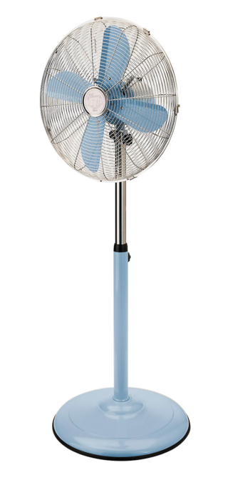 Con elica da 40 cm, VP310.BL di Bimar ha 3 velocità, oscillazione automatica, altezza regolabile. Misura L 44,5 x P 39,5 x H 125 cm. Costa 69,90 euro. www.bimaritaly.it Con elica da 40 cm, VP310.BL di Bimar ha 3 velocità, oscillazione automatica, altezza regolabile. Misura L 44,5 x P 39,5 x H 125 cm. Costa 69,90 euro. www.bimaritaly.it