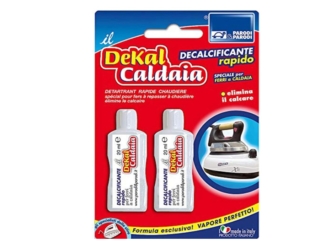 Dekal Caldai di Parodi & Parodi è un decalcificante specifico per la pulizia dei ferri da stiro a caldaia. La sua formula aiuta a eliminare rapidamente il calcare accumulato, contribuendo a ripristinare una corretta erogazione del vapore e a mantenere efficiente l'apparecchio. Facile da utilizzare, è ideale per la manutenzione periodica del ferro e per prevenire la formazione di depositi di calcare. La confezione contiene 2 dosi monouso, pratiche e pronte all'uso. Prezzo 10,02 euro. www.amazon.it Dekal Caldai di Parodi & Parodi è un decalcificante specifico per la pulizia dei ferri da stiro a caldaia. La sua formula aiuta a eliminare rapidamente il calcare accumulato, contribuendo a ripristinare una corretta erogazione del vapore e a mantenere efficiente l'apparecchio. Facile da utilizzare, è ideale per la manutenzione periodica del ferro e per prevenire la formazione di depositi di calcare. La confezione contiene 2 dosi monouso, pratiche e pronte all'uso. Prezzo 10,02 euro. www.amazon.it