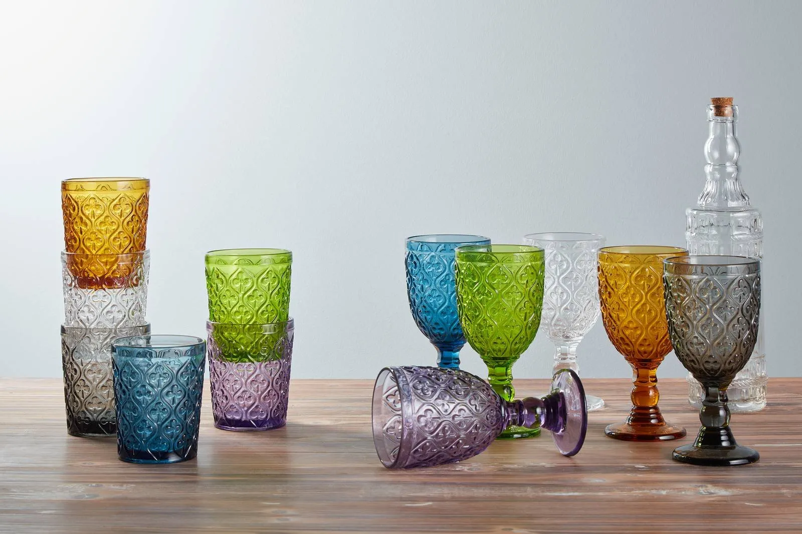 Bicchieri colorati o trasparenti, per tutti i tipi di tavola