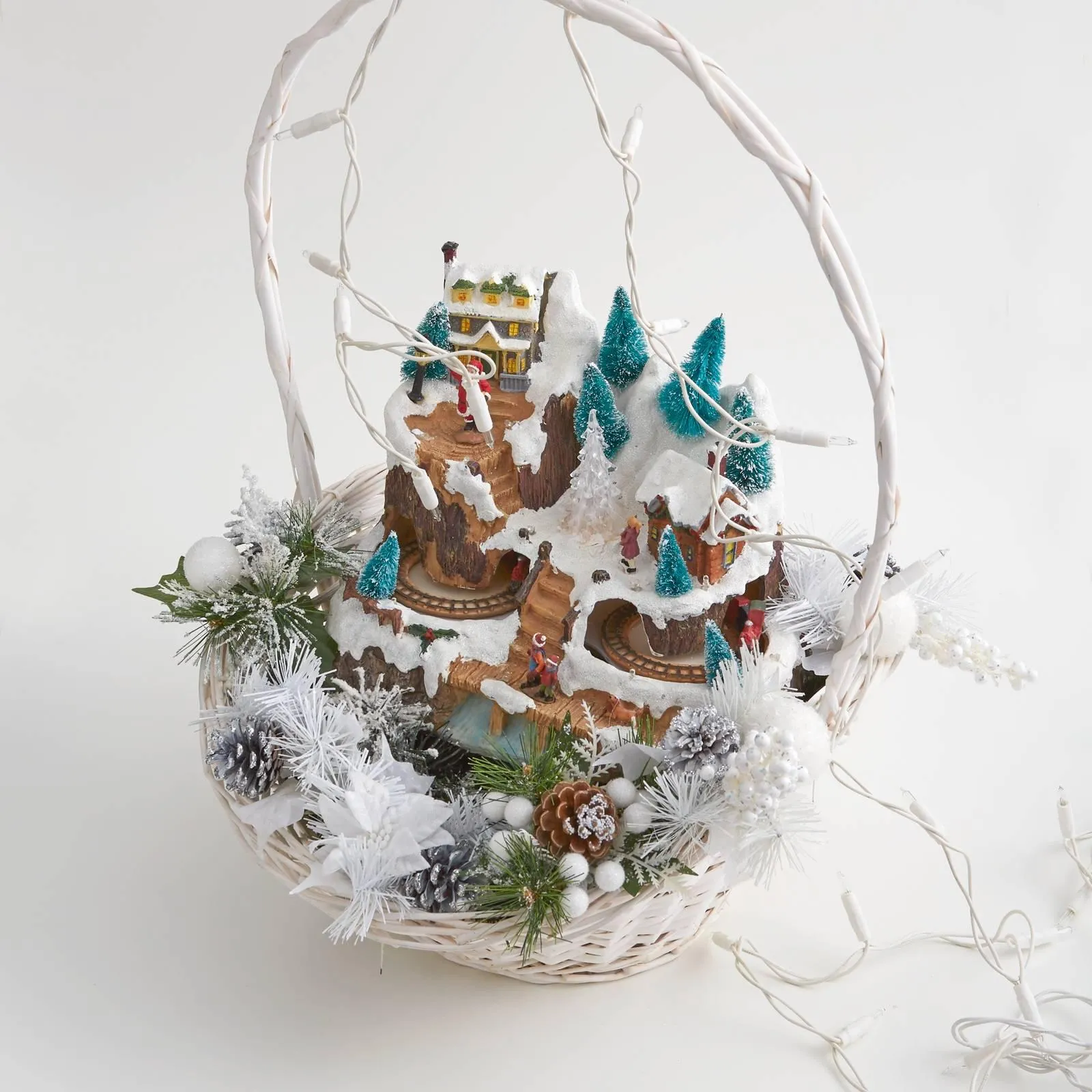 Decorazioni: villaggio di Natale e presepe nella cesta - Cose di Casa
